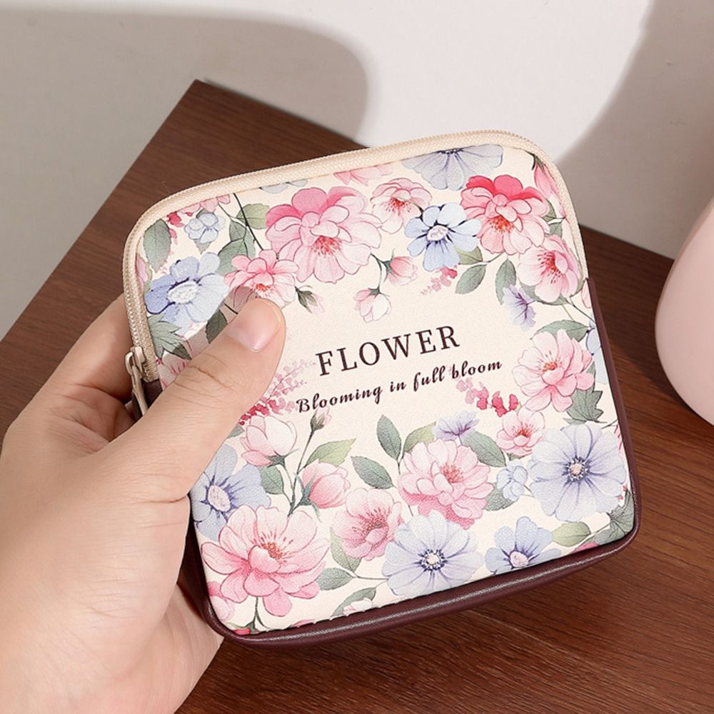 新しいPVCサニタリーパッドバッグ大容量多目的化粧品バッグ小 - Cosmetic Bags のレビューと価格