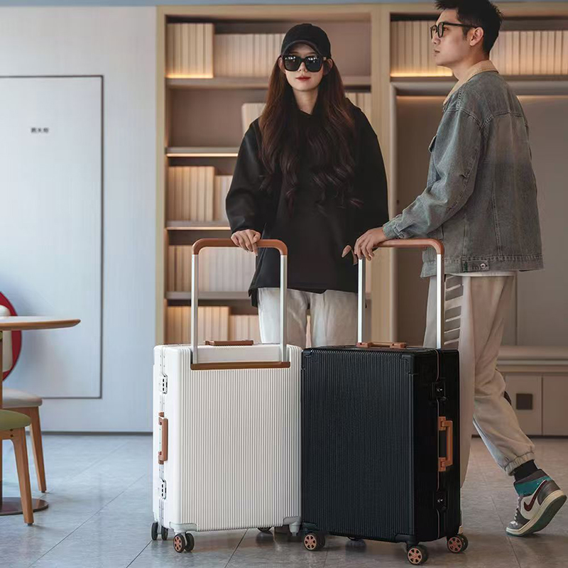 新型ワイドトロリーケース荷物 大容量 20/24/26インチ - Aluminum Frame Carry On Luggage のレビューと価格