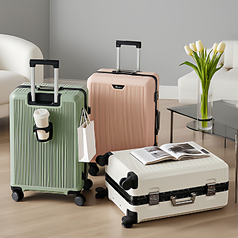アルミフレームパスワードスーツケース 男女兼用 大容量 静音 - Aluminum Frame Carry On Luggage のレビューと価格